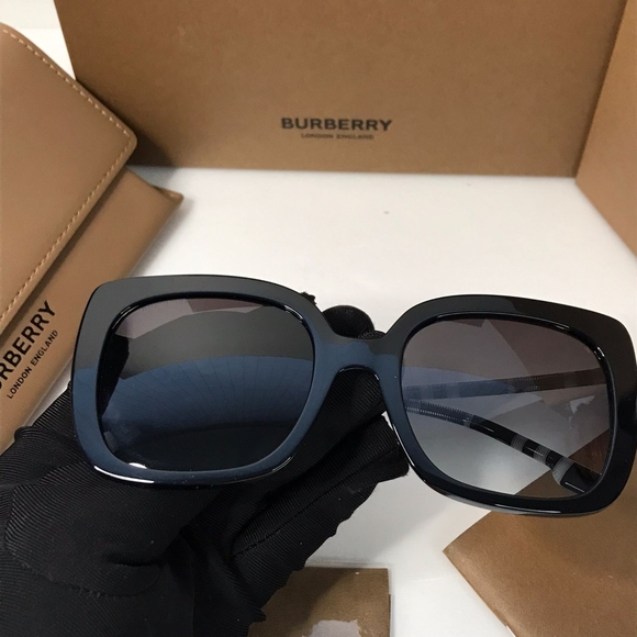 💯 Original Burberry BE4323 40078G 54 Caroll Ladies Sunglasses - Picture 5 of 13